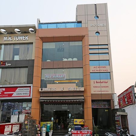 Oyo 10360 Hotel Grand Manoranjan Gorakhpur Bagian luar foto