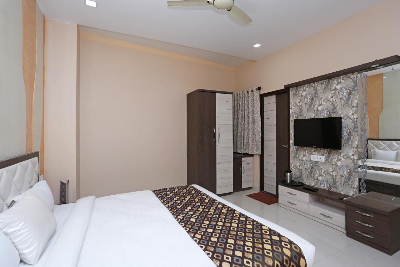 Oyo 10360 Hotel Grand Manoranjan Gorakhpur Bagian luar foto